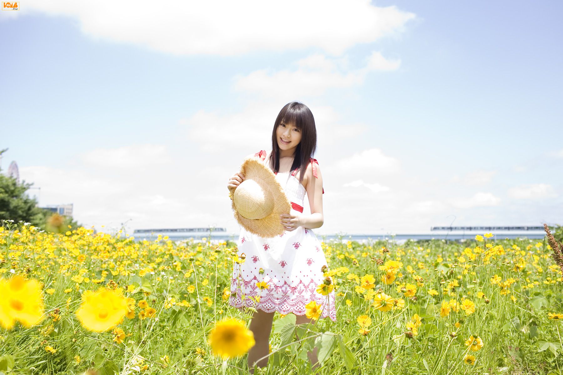 [Bomb.TV] 2007年08月刊 Hitomi Kaikawa 海川ひとみ/海川瞳秘书你的兔子好软水好多